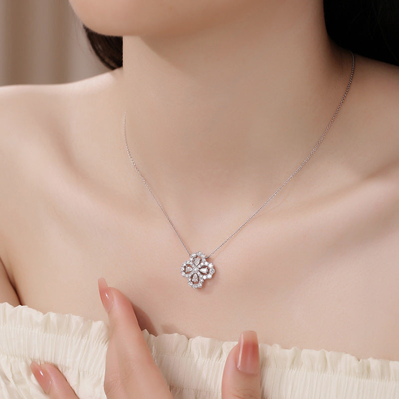 【AR025】S925 Moissanite clover Necklace | クローバー ネックレス (シルバー925 / モアサナイト)